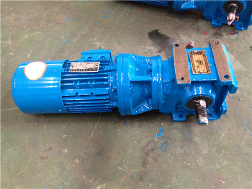 行星減速機(jī)在工作的時(shí)候如何能夠有效運(yùn)用機(jī)油呢？